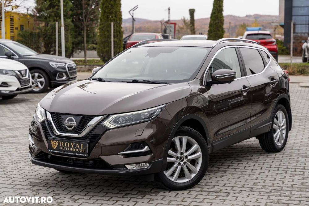 Nissan Qashqai 1.6 DCI Xtronic TEKNA+ - 1