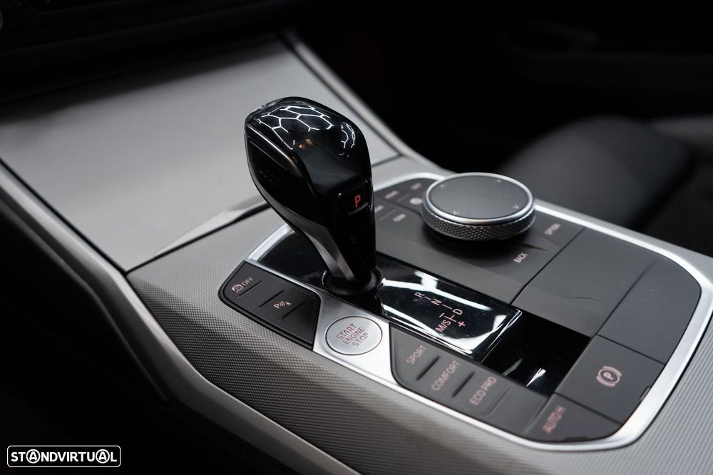 BMW 320 d Pack M Auto - 31