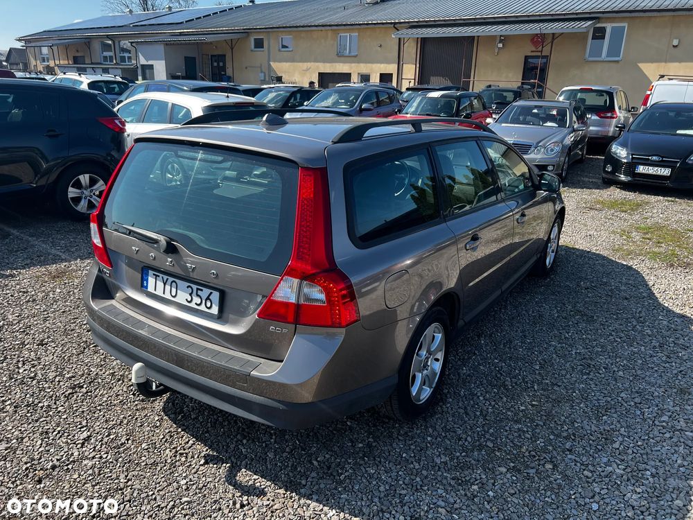 Volvo V70 2.0 Kinetic - 4