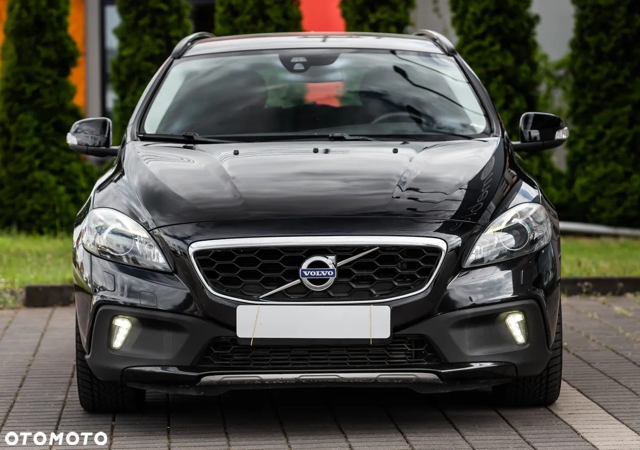 Volvo V40 Cross Country - 4