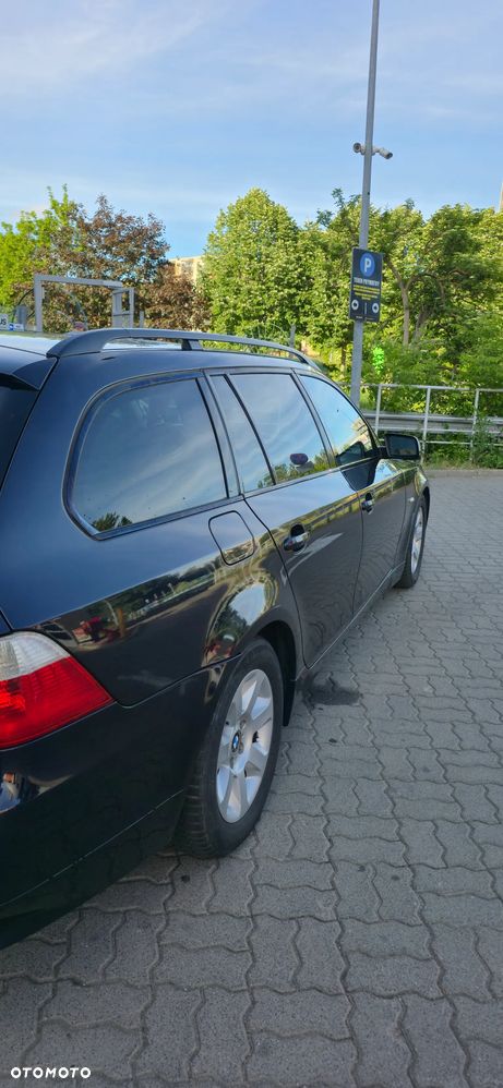 BMW Seria 5 525d - 14
