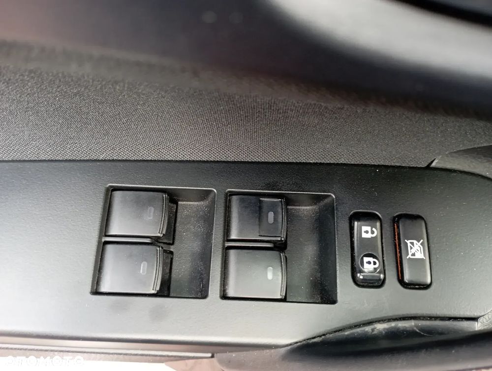 Toyota Auris 1.6 Selection - 23