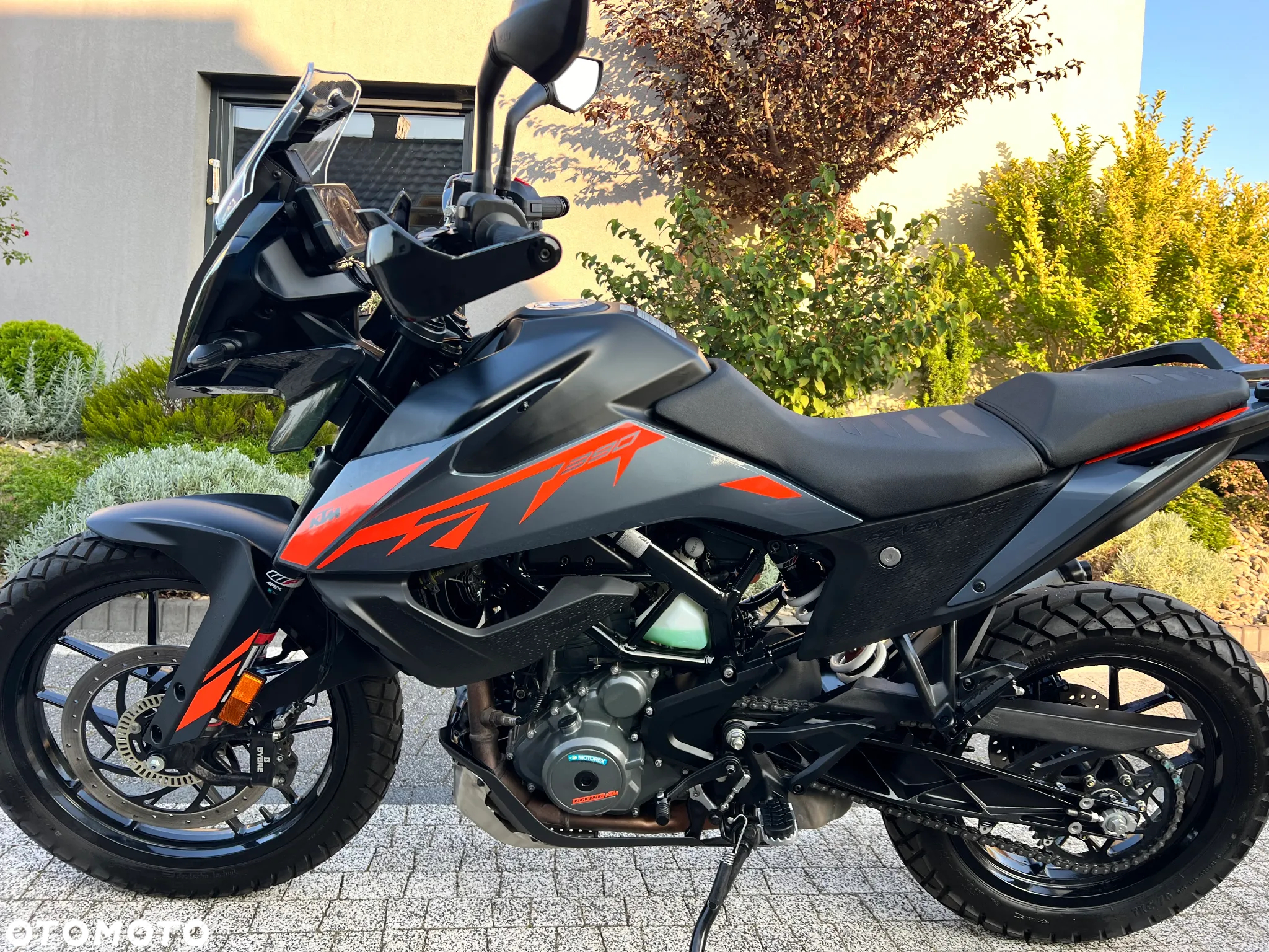 KTM Adventure - 13