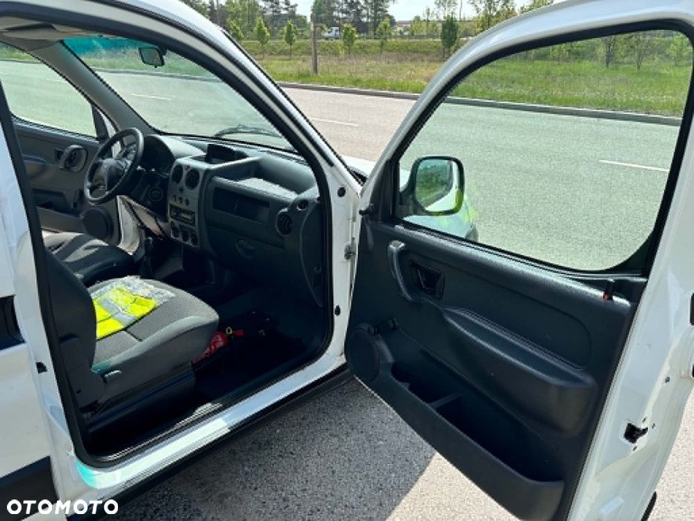 Citroën Berlingo 1.6 HDi 75 Advance - 8