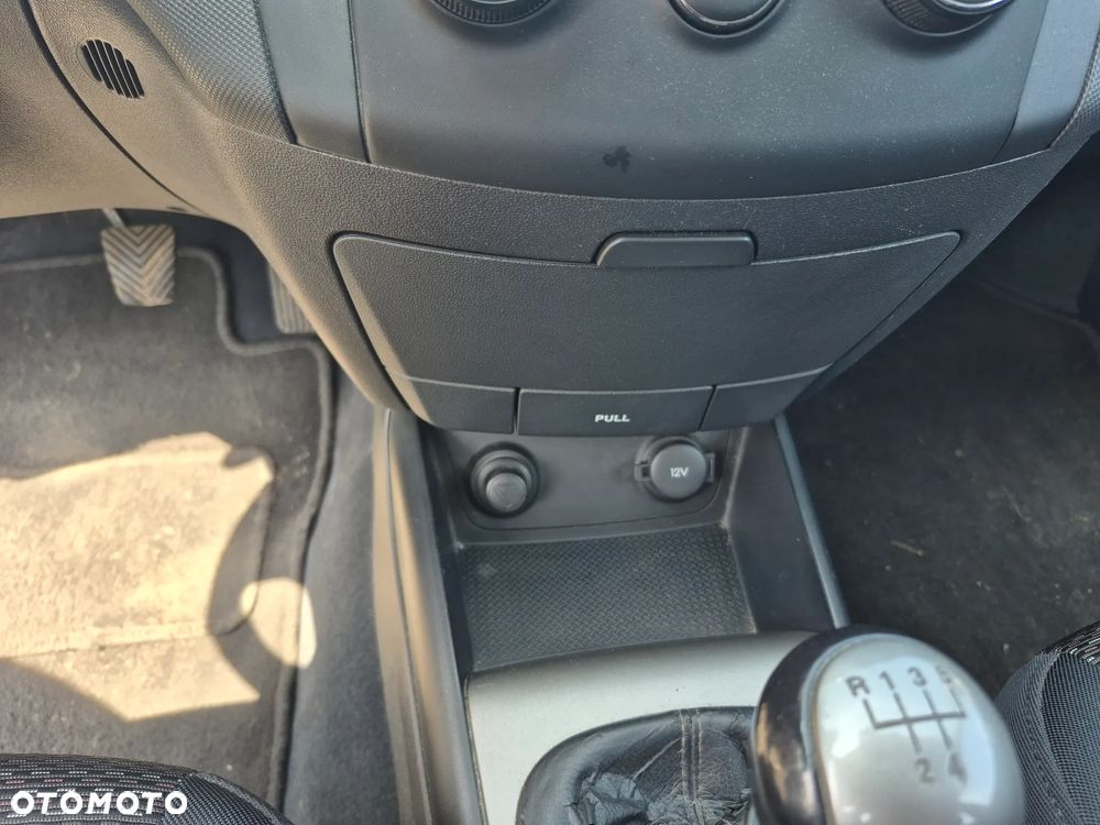 Hyundai i30 1.6 Style - 12