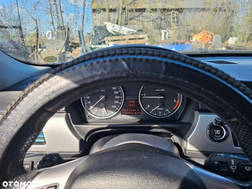 BMW Seria 3 318d - 10