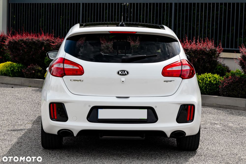 Kia Ceed 1.6 T-GDI GT - 8