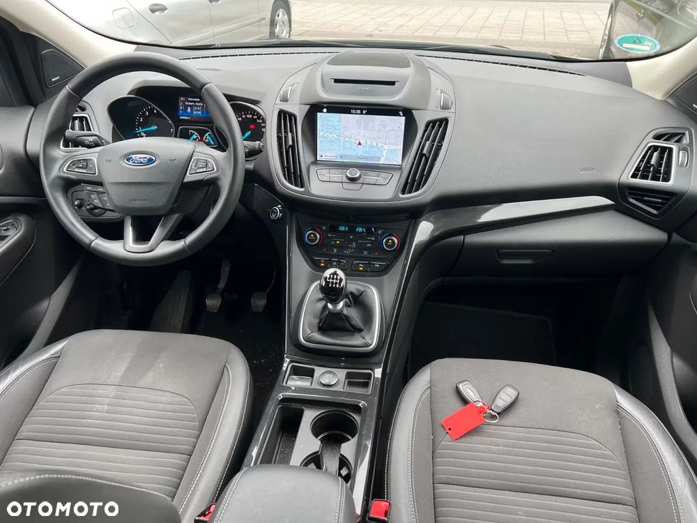 Ford Kuga 1.5 EcoBoost 2x4 Titanium - 8
