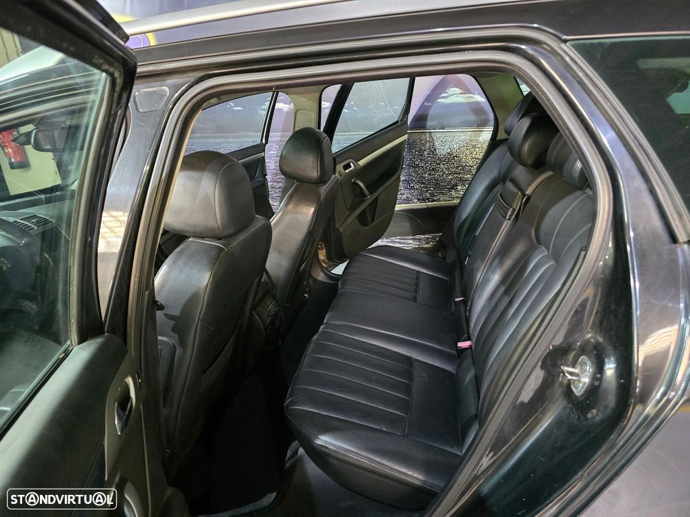 Peugeot 407 SW 2.0 HDi Navteq - 8