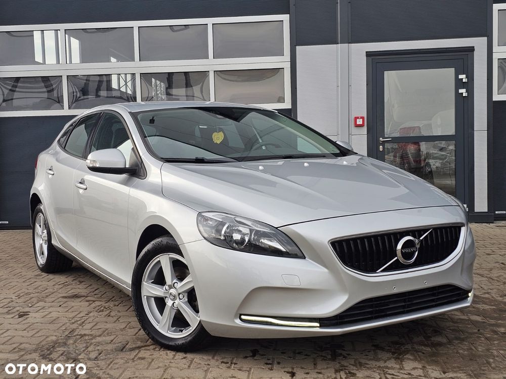 Volvo V40 D2 Momentum - 13
