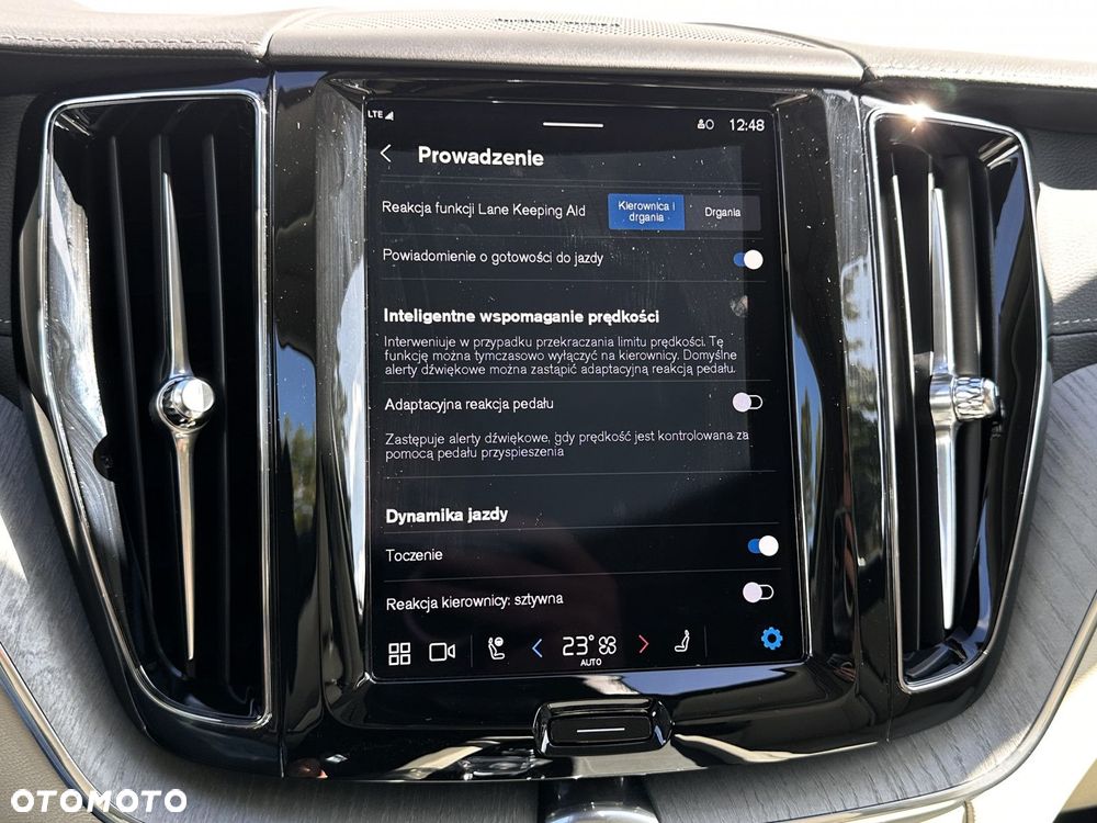 Volvo XC 60 - 36