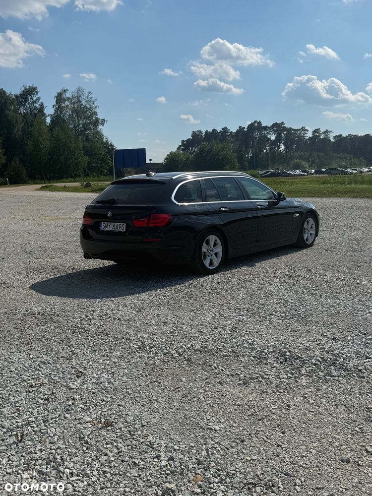 BMW Seria 5 525d - 6