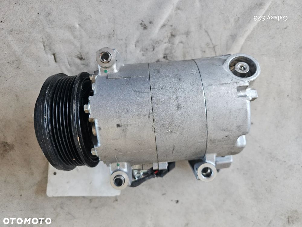 Sprężarka pompa kompresor klimatyzacji Ford KUGA MK2 2,0 TDCI FV41-19D629-DB - 5