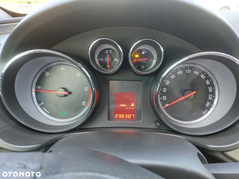 Opel Insignia - 7