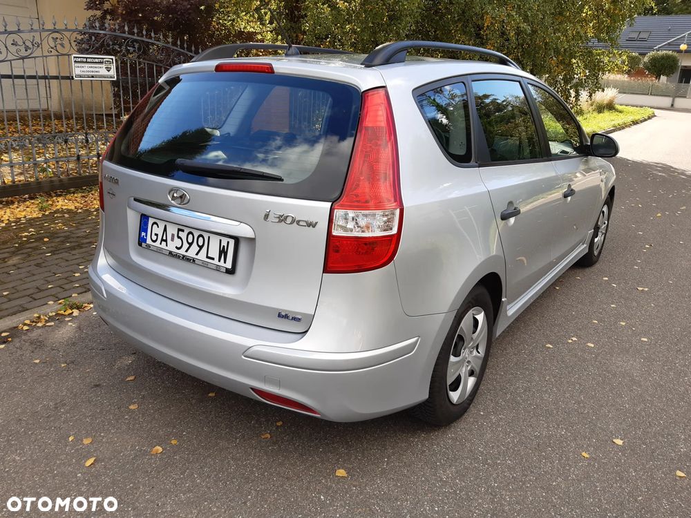 Hyundai i30 1.6 CRDi Comfort - 4
