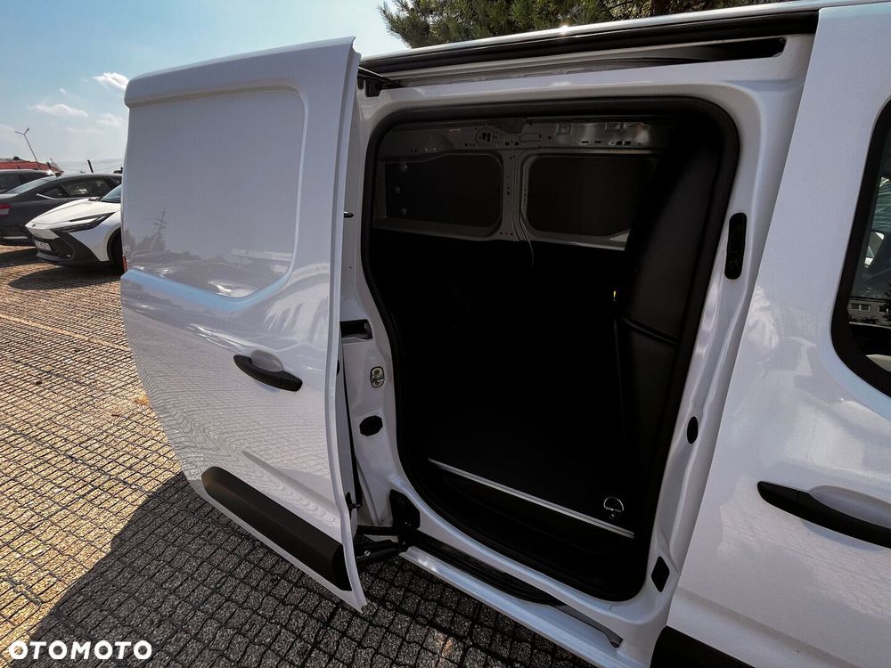 Toyota PROACE CITY - 31