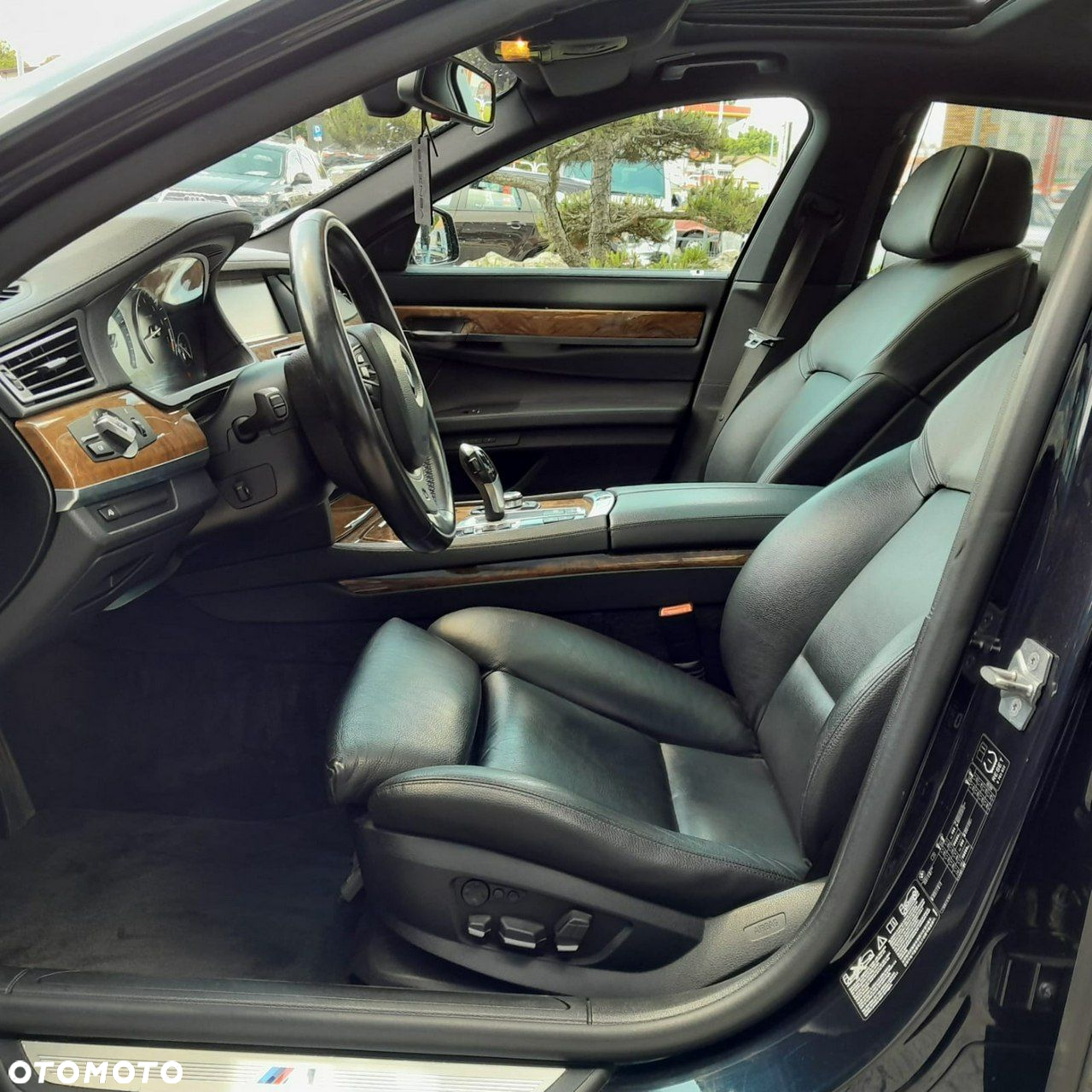 BMW Seria 7 - 13