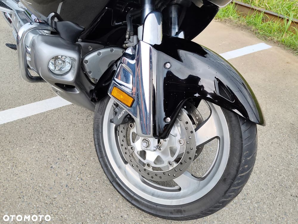 Honda GL - 38