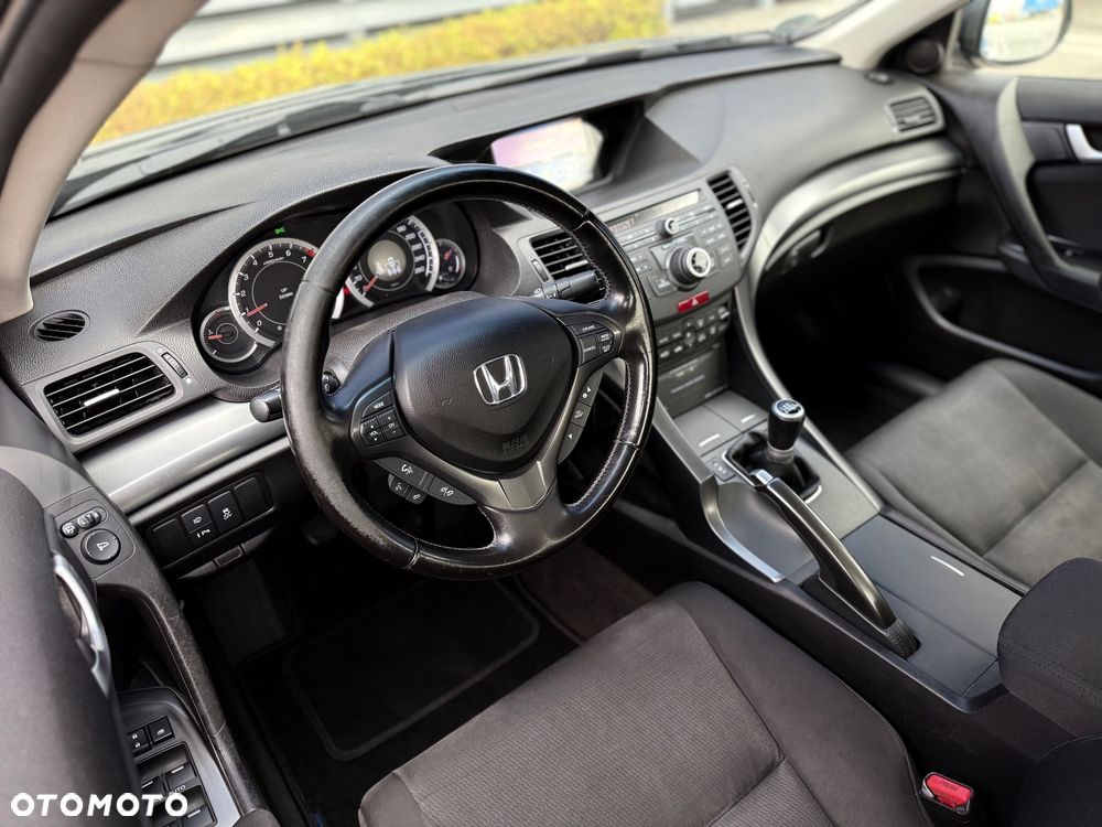 Honda Accord 2.0 Elegance Nav - 31