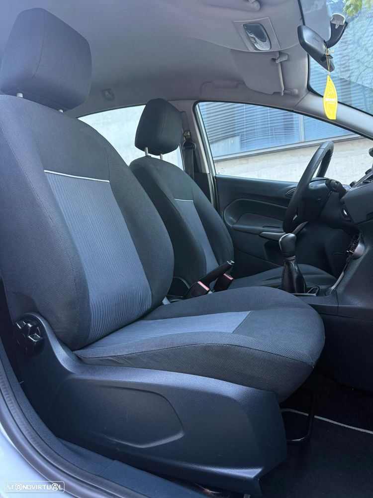 Ford Fiesta 1.25 Techno - 10
