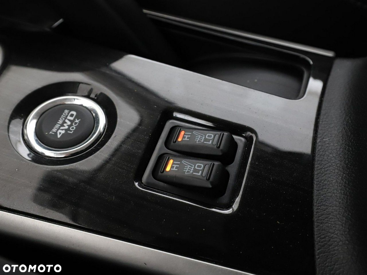 Mitsubishi Outlander - 27