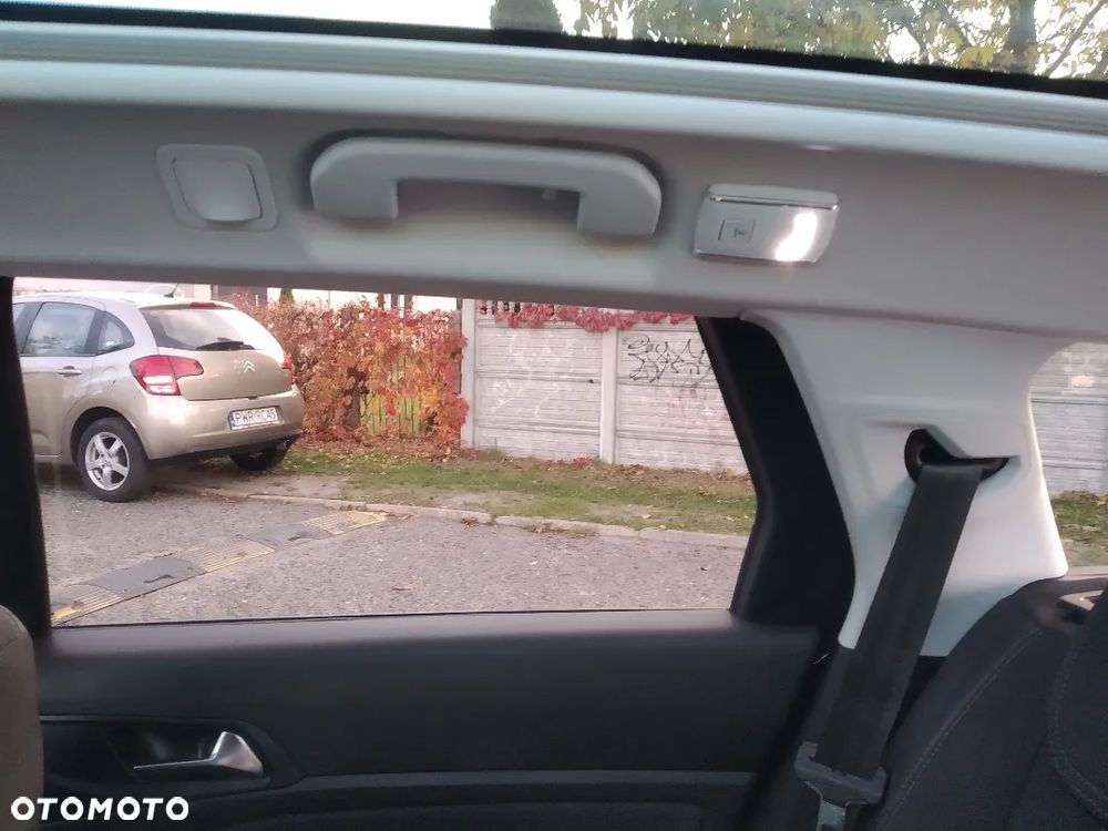 Peugeot 308 1.5 BlueHDi Allure S&S - 16