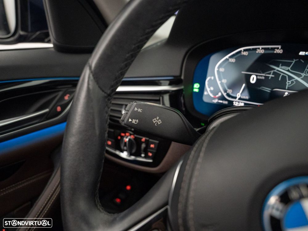 BMW 530 e - 22
