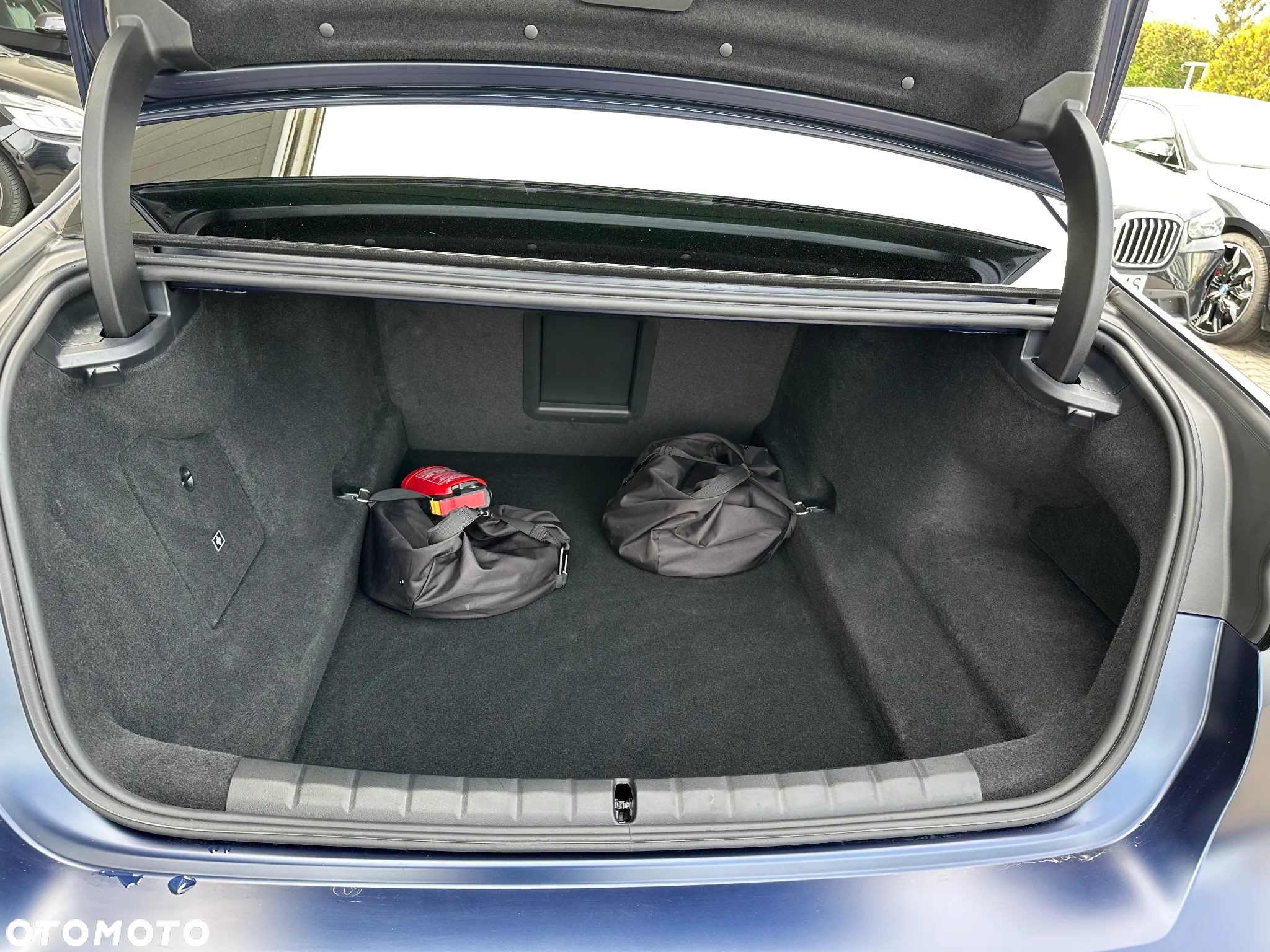 BMW Seria 7 M760e PHEV xDrive sport - 26