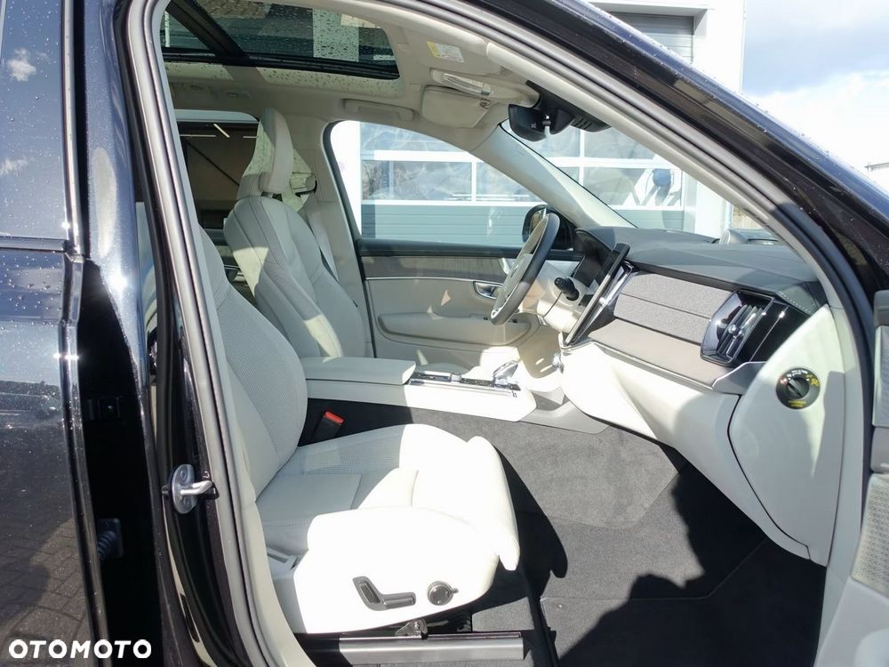 Volvo XC 90 T8 AWD Ultra Dark - 31