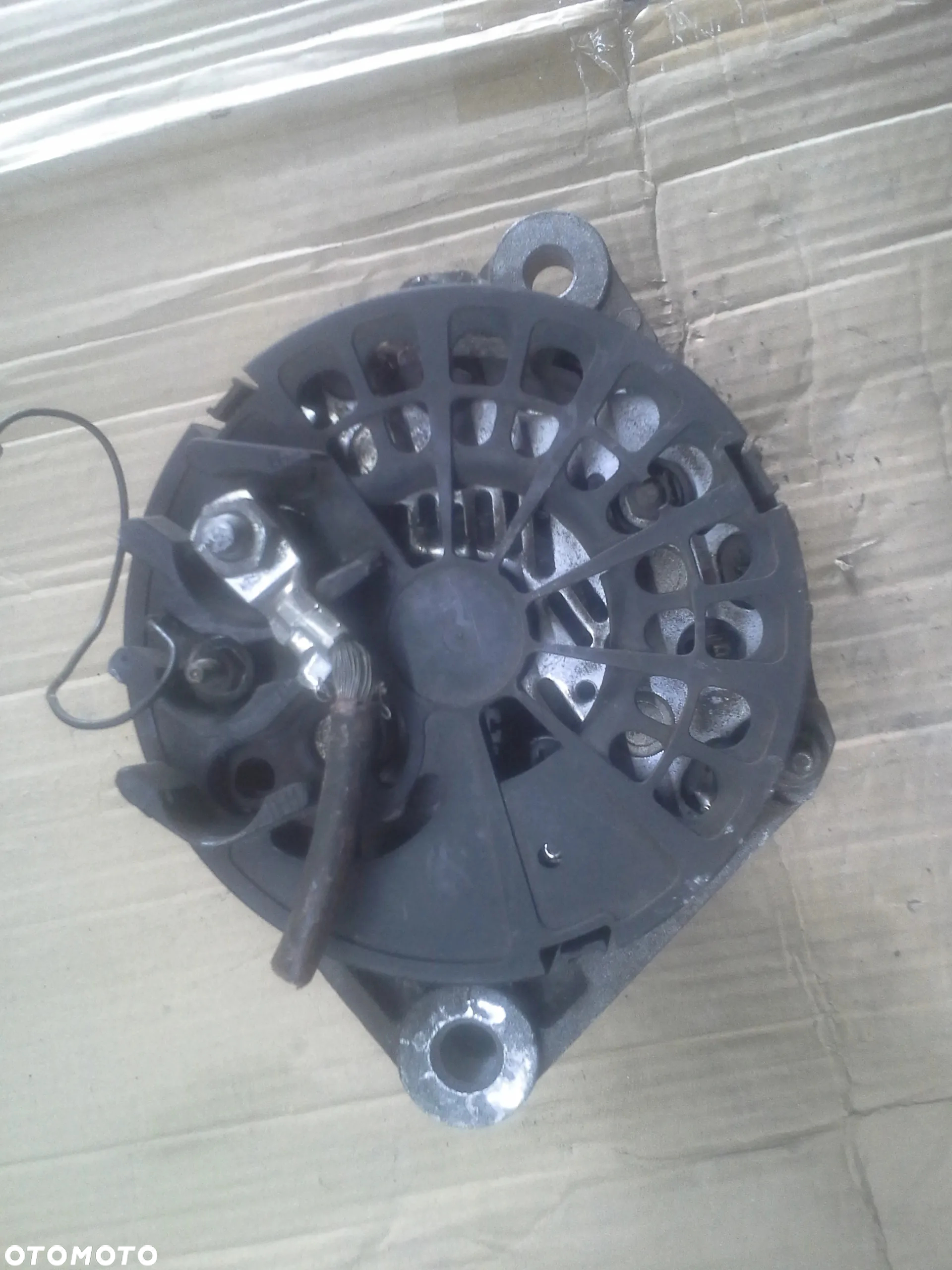 Opel Astra H Vectra C Zafira B 1.9 CDTi alternator Denso 13153236 - 8