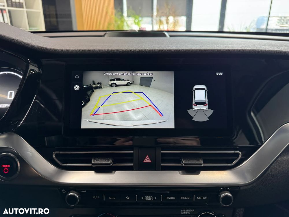 Kia Niro e-Niro 150 kW Vision - 17