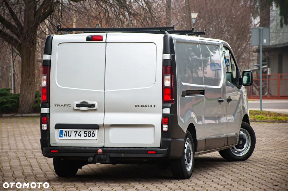 Renault Trafic - 10