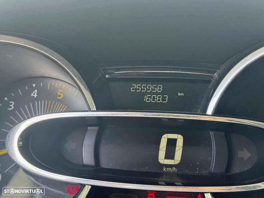 Renault Clio Sport Tourer 1.5 dCi Dynamique S 82g - 14