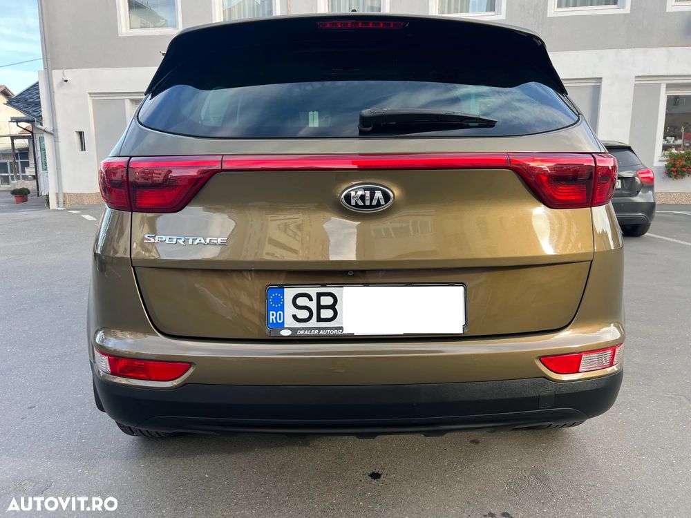 Kia Sportage 1.6 GDI 6MT 4x2 Style - 4
