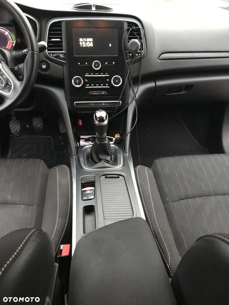 Renault Megane 1.5 Blue dCi Intens - 17