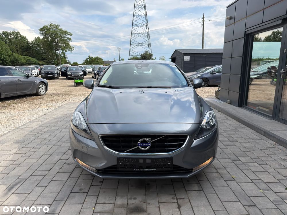 Volvo V40 D2 R-Design Momentum - 2