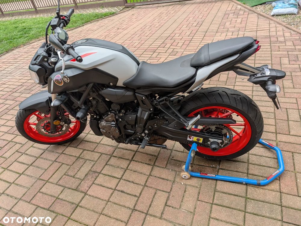 Yamaha MT - 22