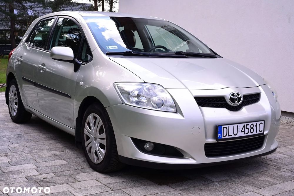 Toyota Auris 1.4 VVT-i Luna - 4