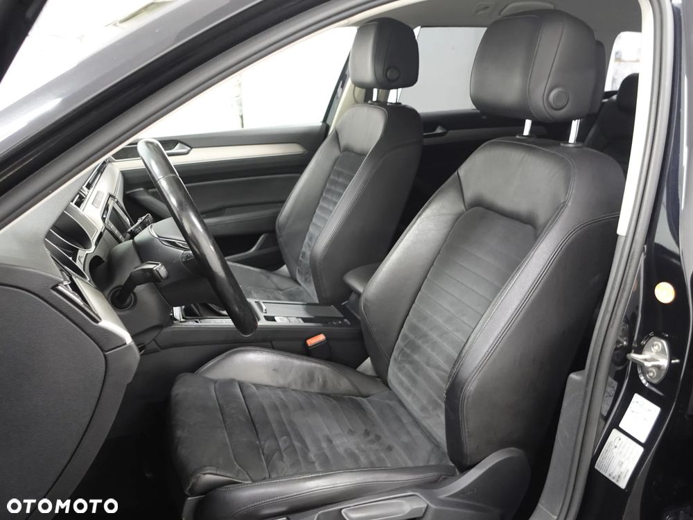 Volkswagen Passat - 19