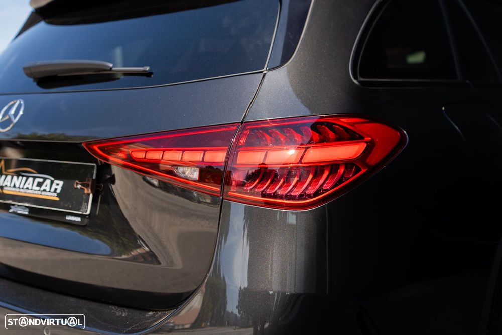 Mercedes-Benz C 300 e AMG Line - 26