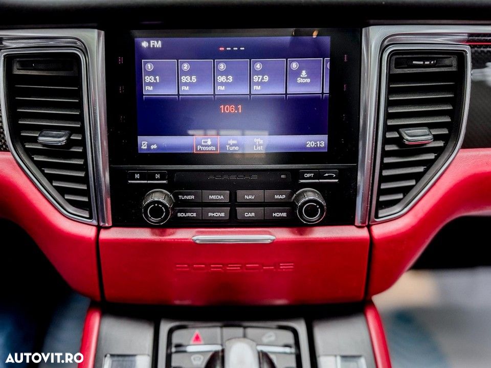 Porsche Macan Turbo PDK mit Performance Paket - 20