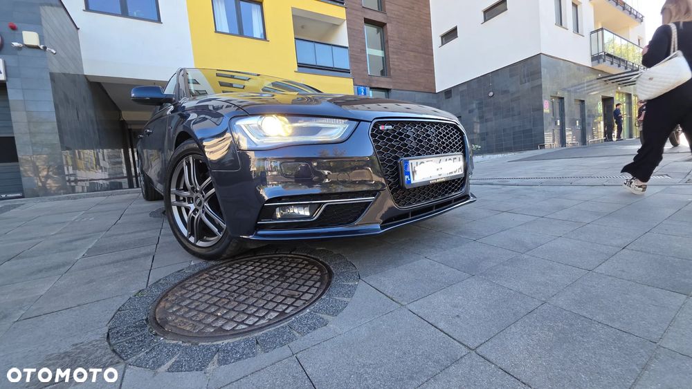 Audi A4 Avant 2012 photo 3
