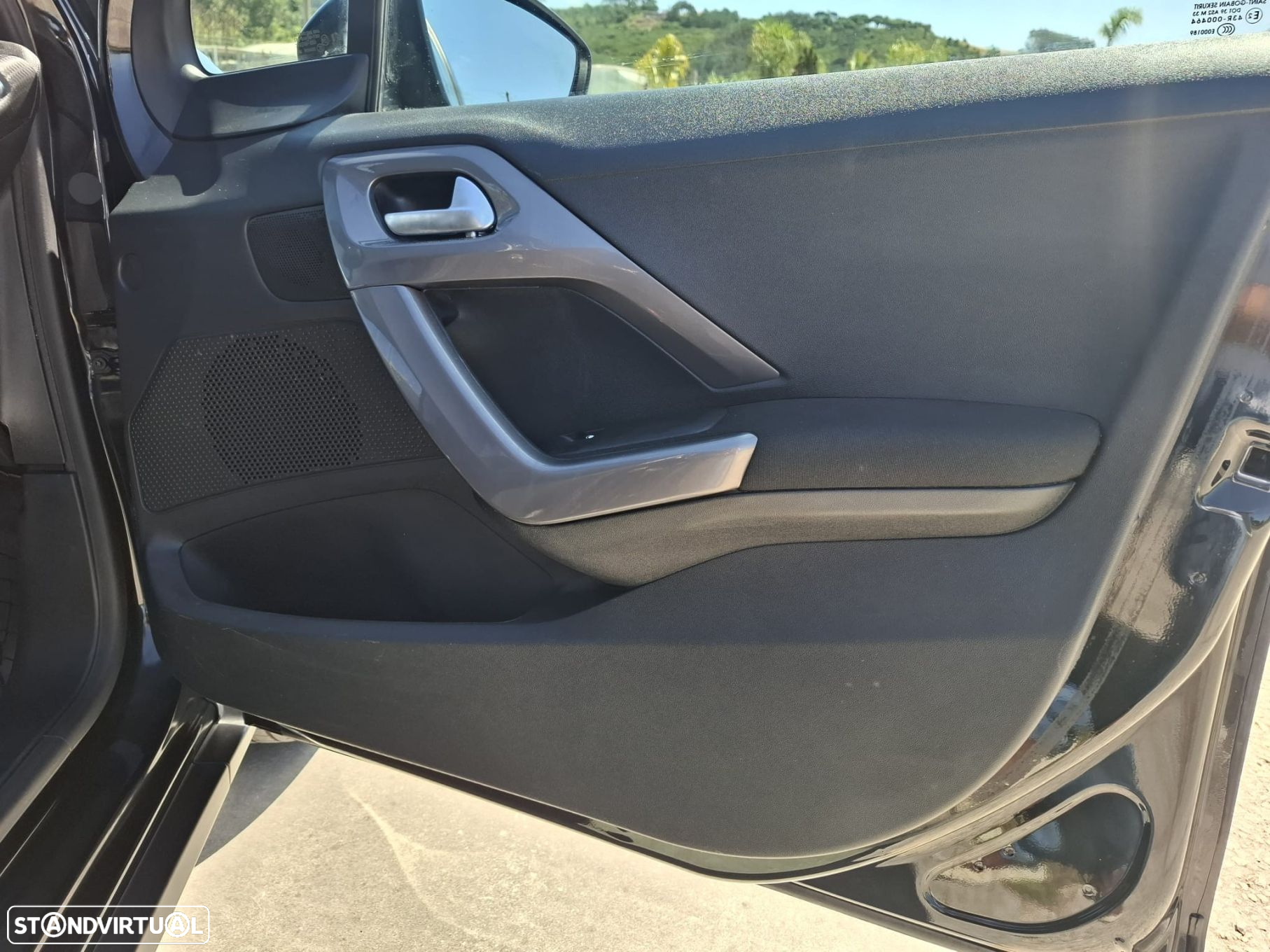 Peugeot 2008 1.2 PureTech Active - 43