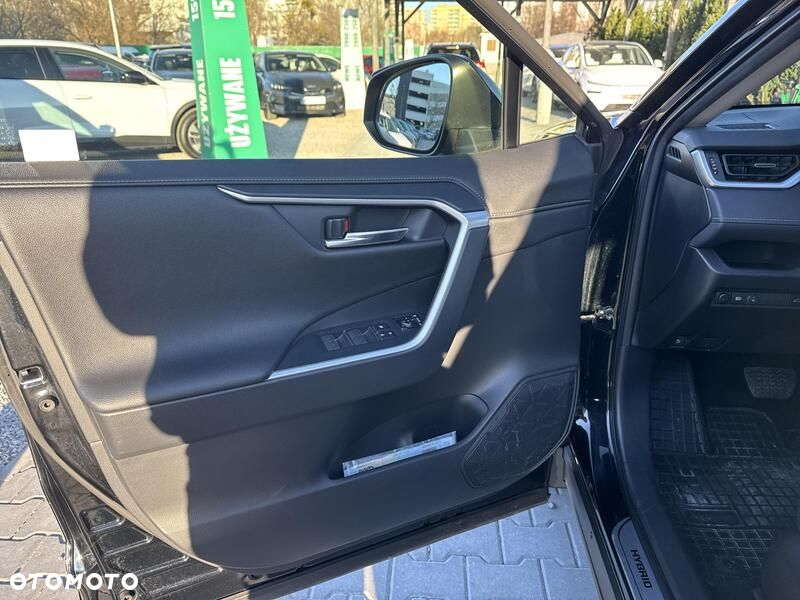 Toyota RAV4 - 17