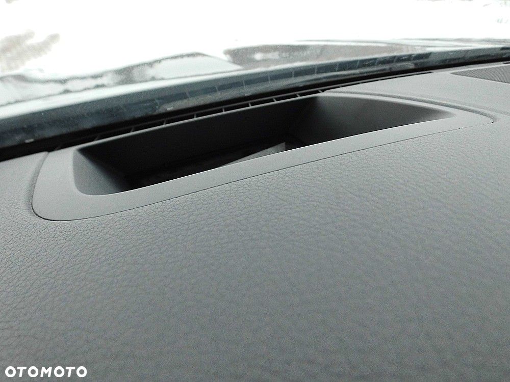 BMW Seria 5 535d xDrive Sport-Aut - 23