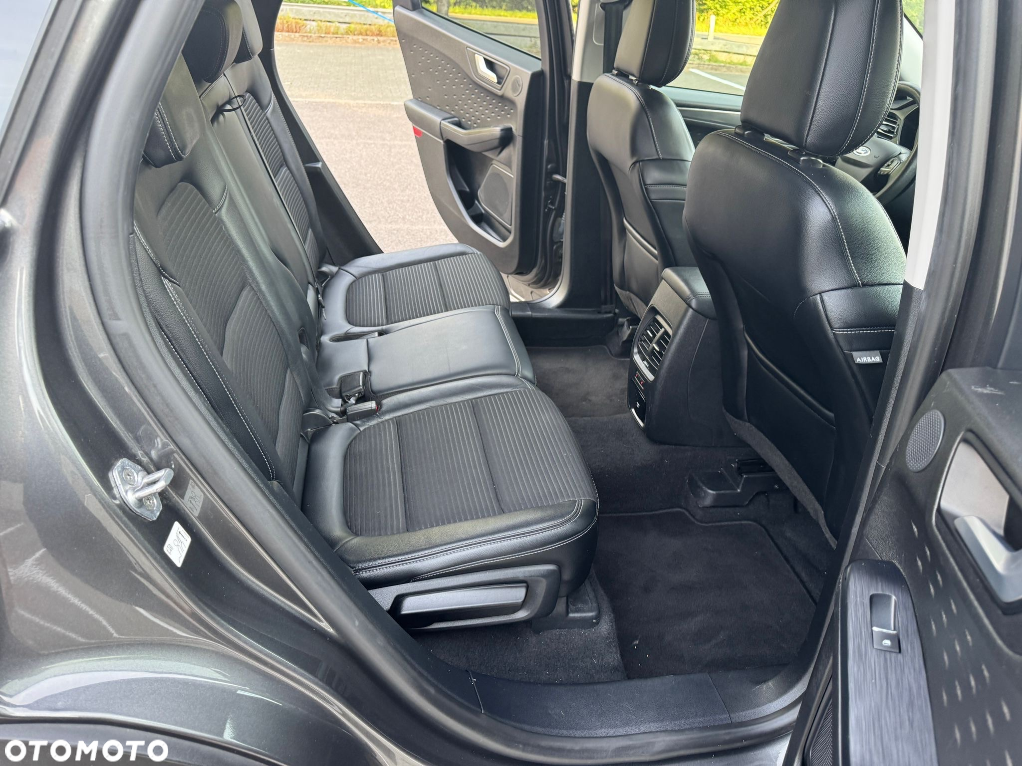 Ford Kuga 2.0 EcoBlue 4x4 TITANIUM - 20