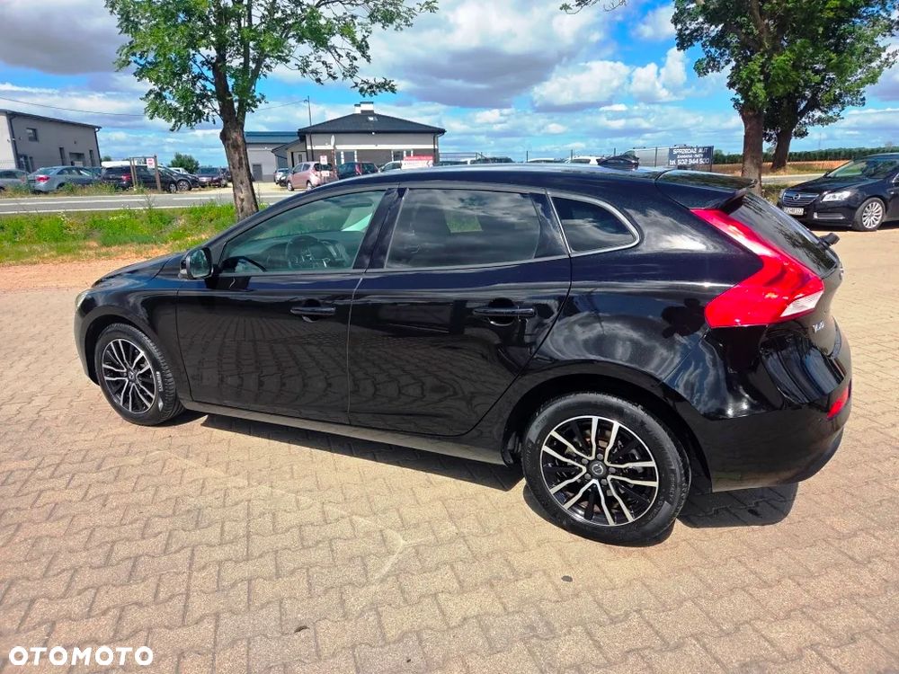 Volvo V40 D2 Momentum - 18