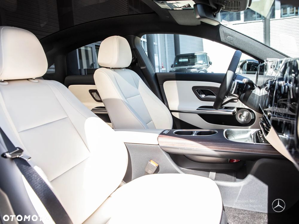Mercedes-Benz CLA 220 mHEV 4-Matic 8G-DCT - 7