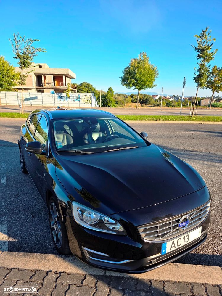 Volvo V60 1.6 D2 Momentum Eco - 3