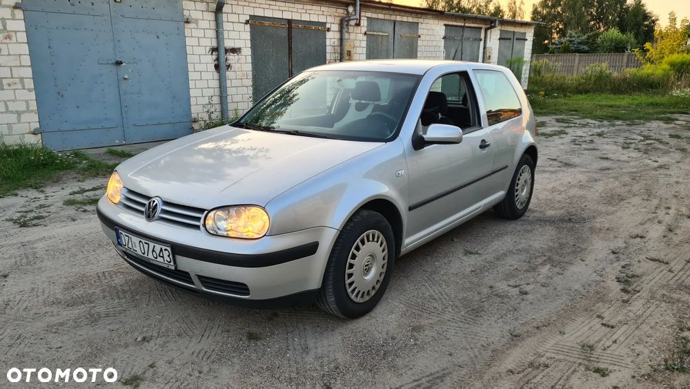 Volkswagen Golf 1.4 Comfortline - 2